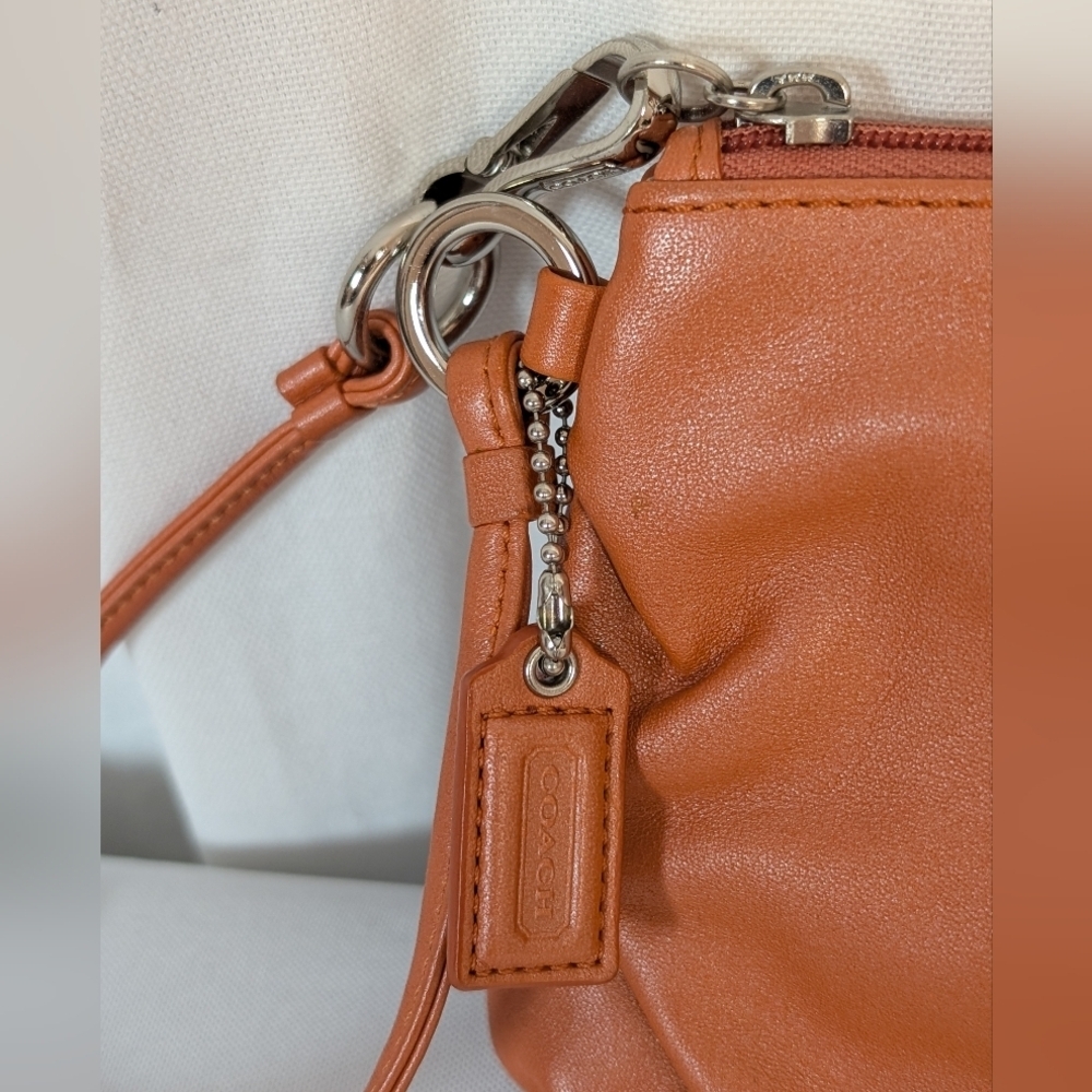 Coach Leather Wristlet Clutch with Hang Tag EUC Tan Orange - Picture 5 of 10